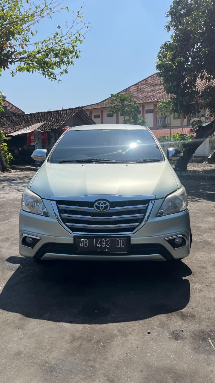 Toyota Innova Type V