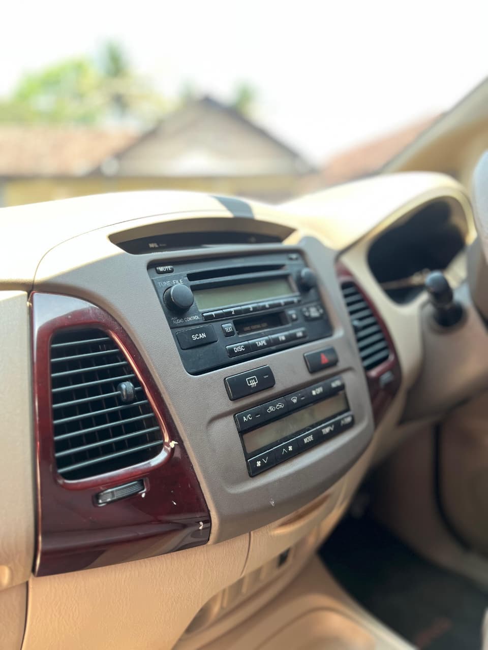 Toyota Innova Type V 2005 4
