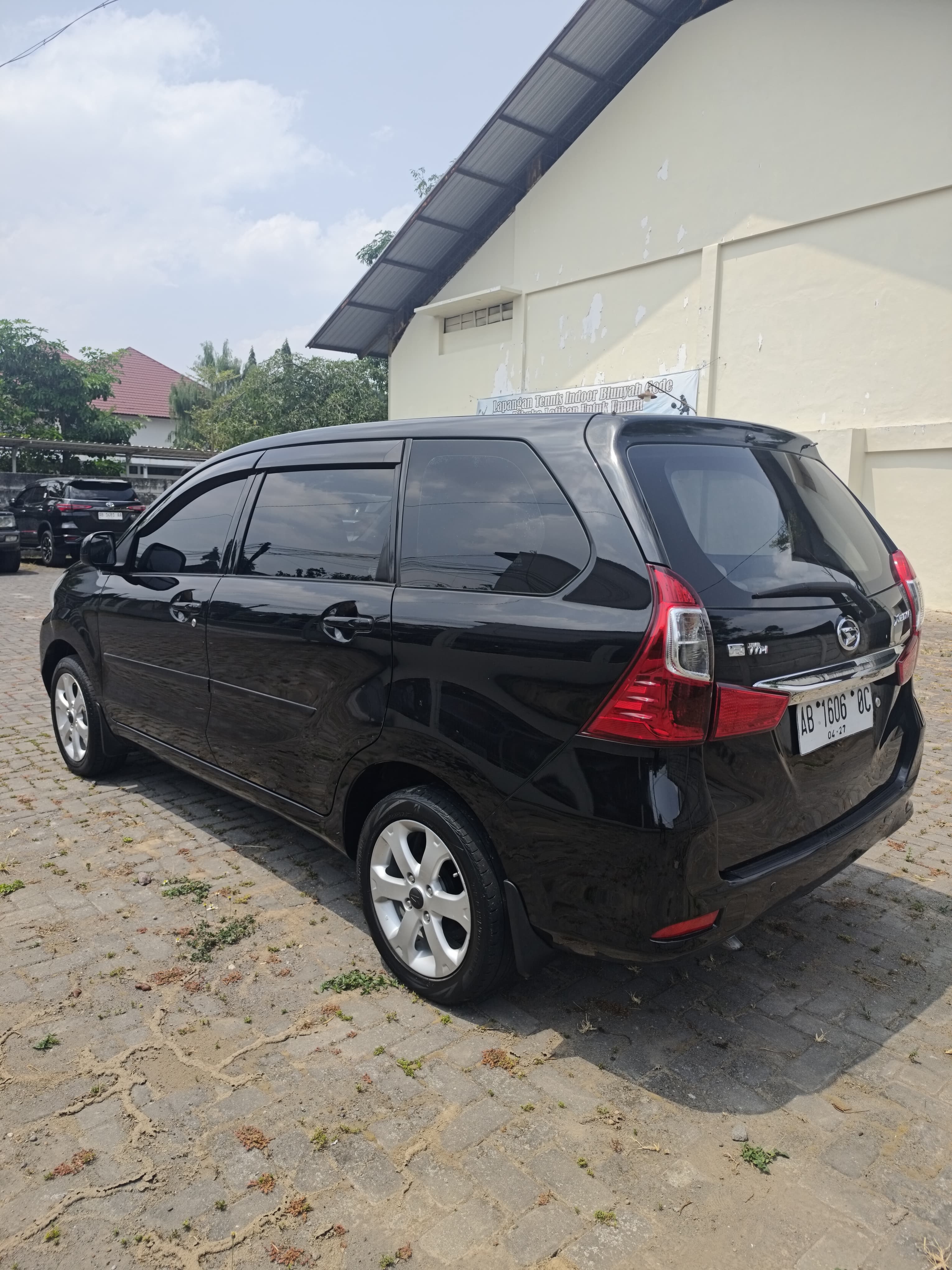 Daihatsu Xenia Type R 2017 4