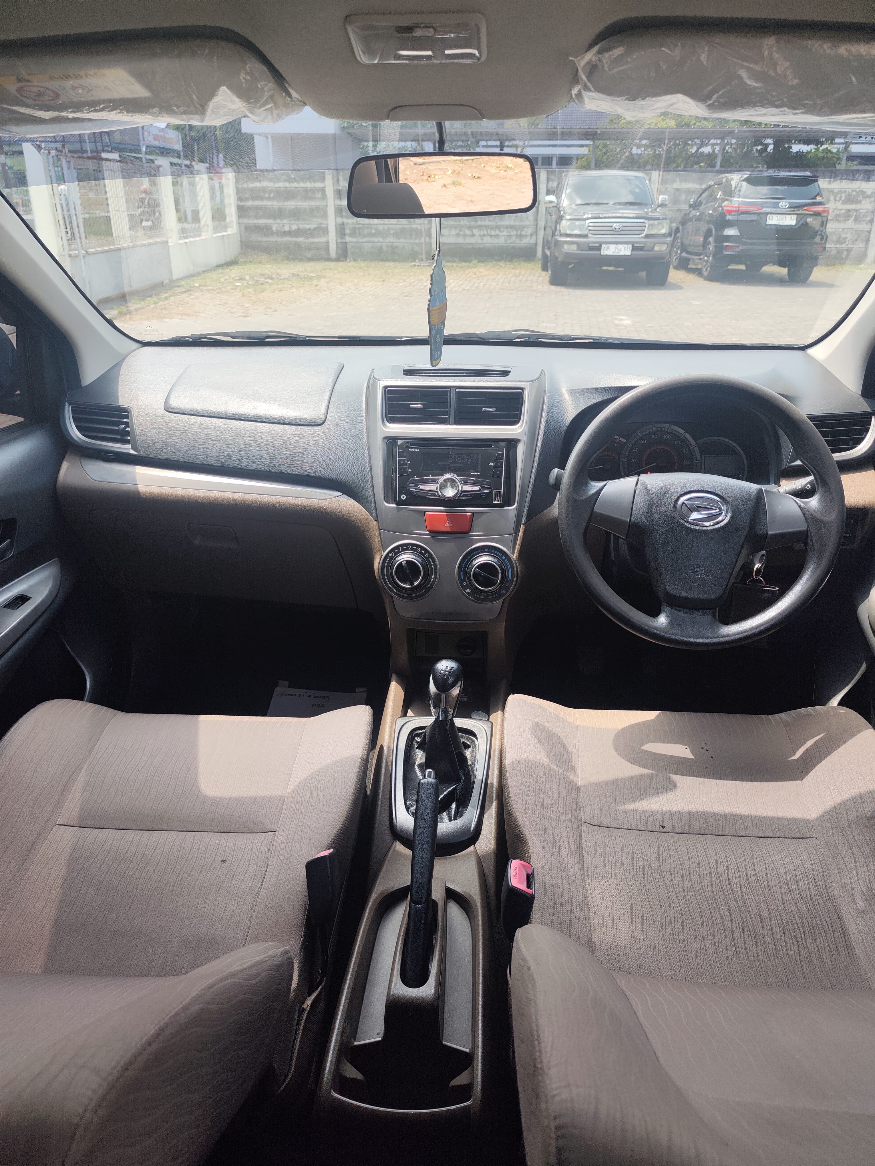 Daihatsu Xenia Type R 2017 11