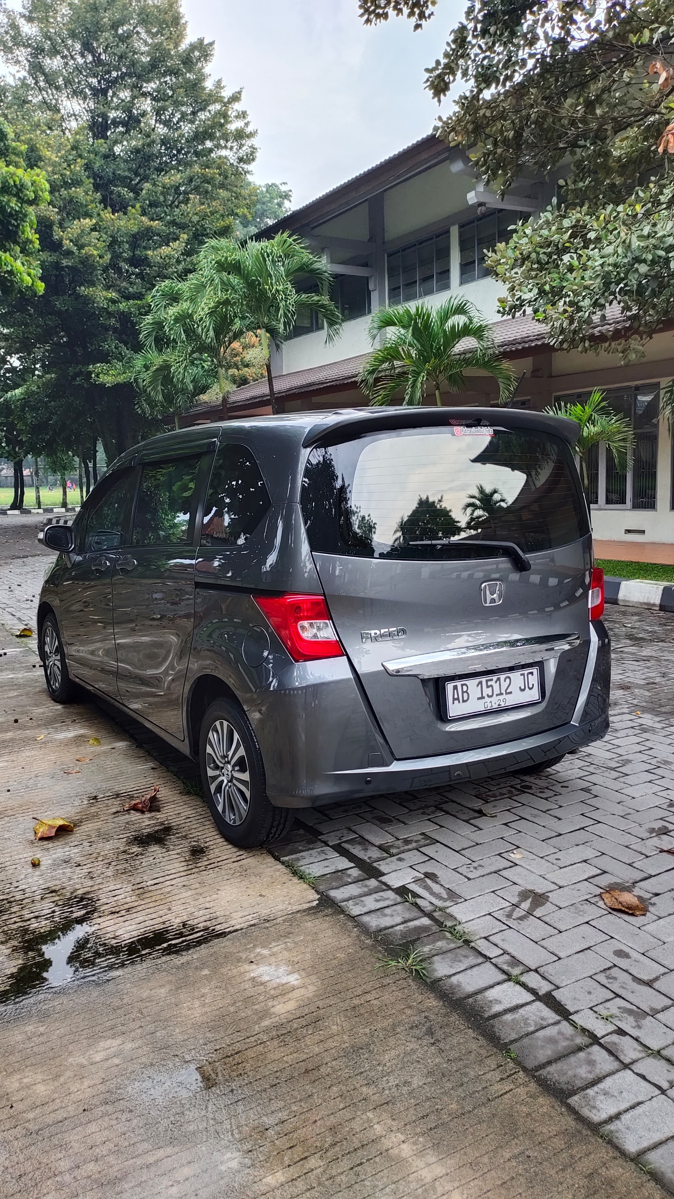 Honda Freed SD 2013 7